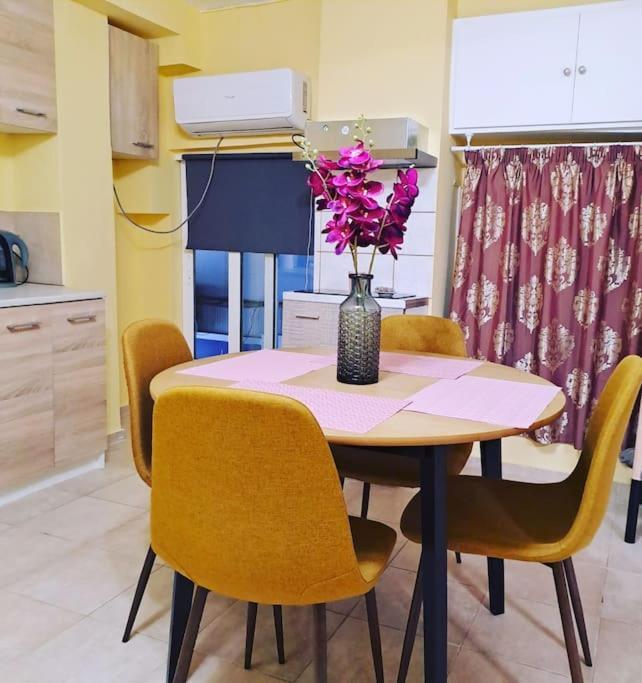 Zenia Home 1 Στην Καρδιά Της Πάτρας エクステリア 写真
