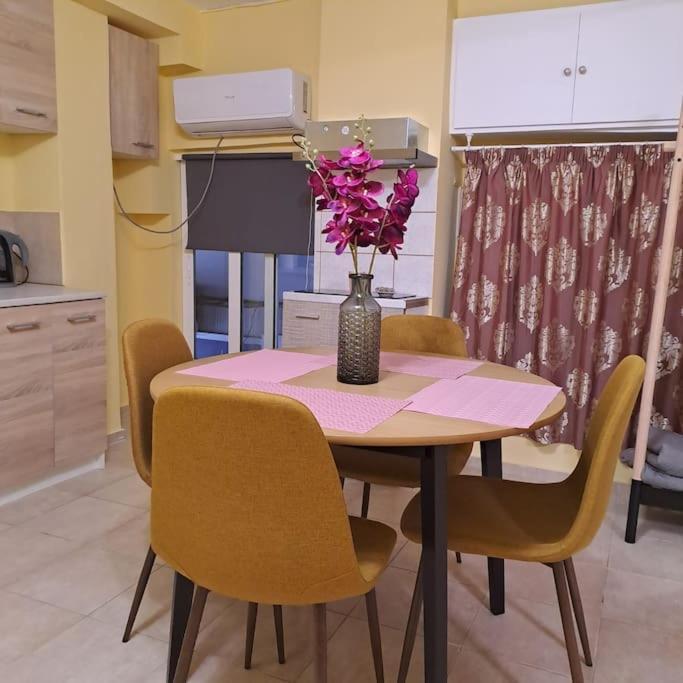 Zenia Home 1 Στην Καρδιά Της Πάτρας エクステリア 写真